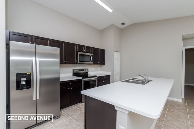 Photo - 1135 Tarleton St SE