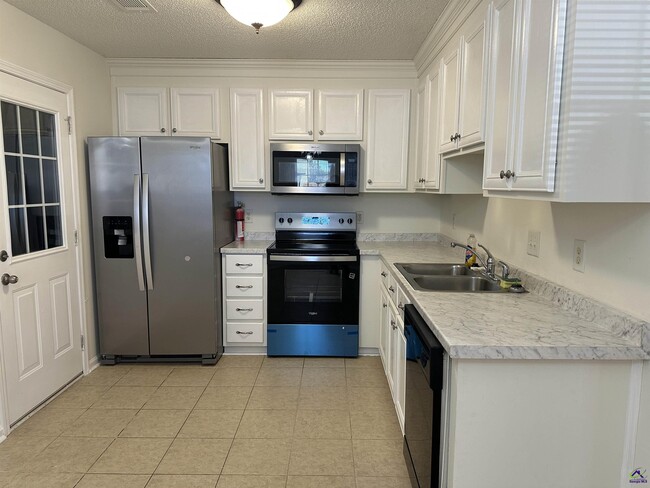 Photo - 202 Grand Ave