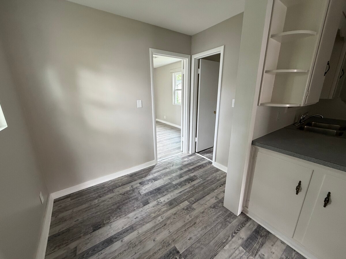 Photo - 1904 Home Cir