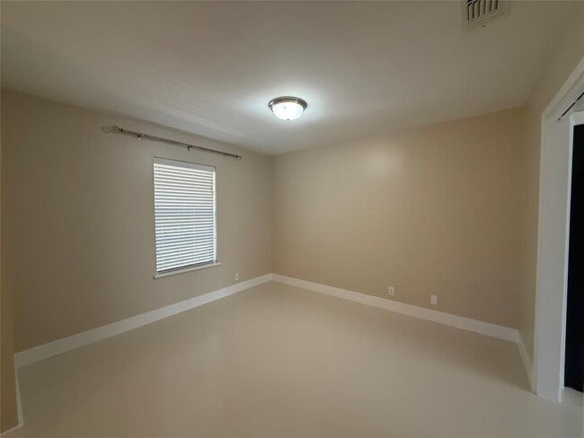 Photo - 7407 Albert Rd