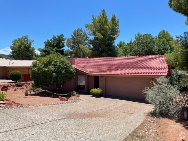 Building Photo - VILLAGE OF OAK CREEK Rental