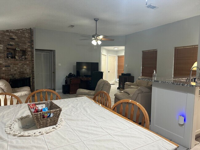 Photo - 25119 Thrushwood Ln