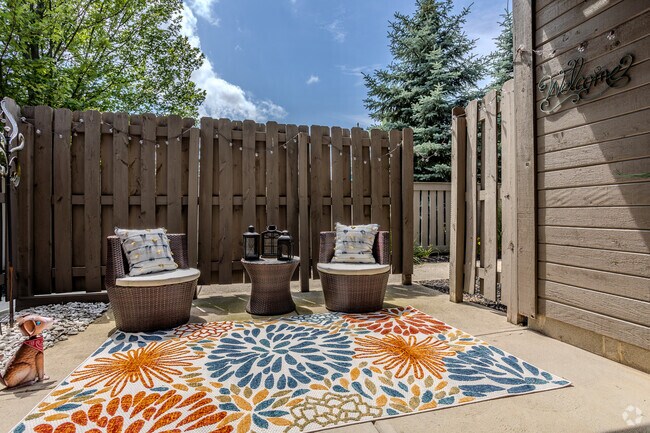 Espacio de patio del apartamento - Sawmill Commons