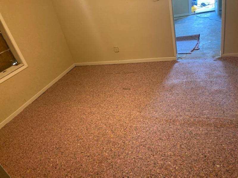 Photo - 920 Williams St E