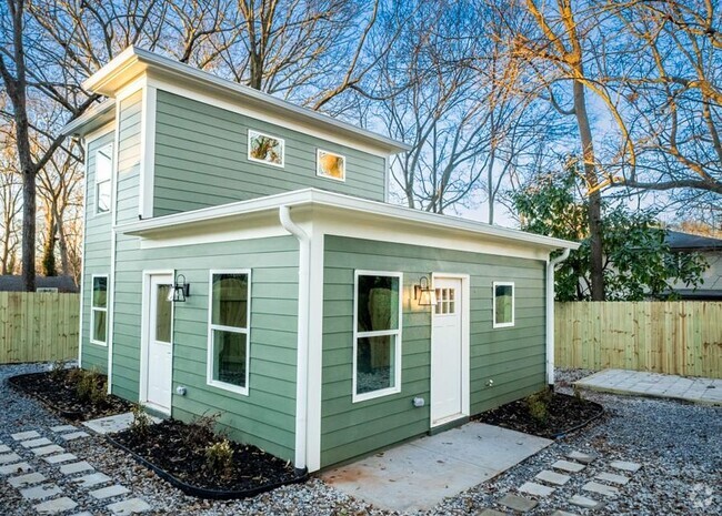 Building Photo - 465 Hemlock Cir SE Rental