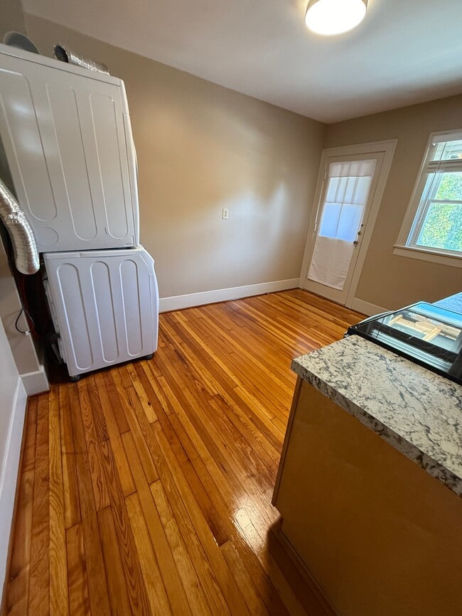 1844 Deer Park Ave Unidad 1