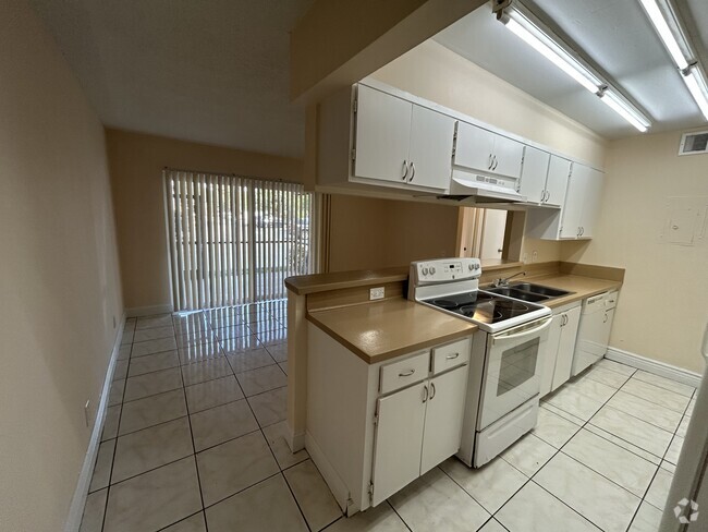 Building Photo - 4401 Treehouse Ln