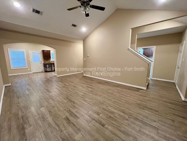 Photo - 6803 MARIBETTE RD