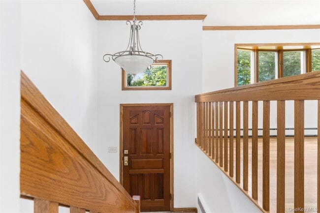 Photo - 118 Old Tappan Rd