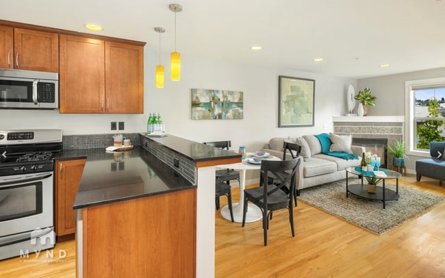 Photo - 5942 California Ave SW