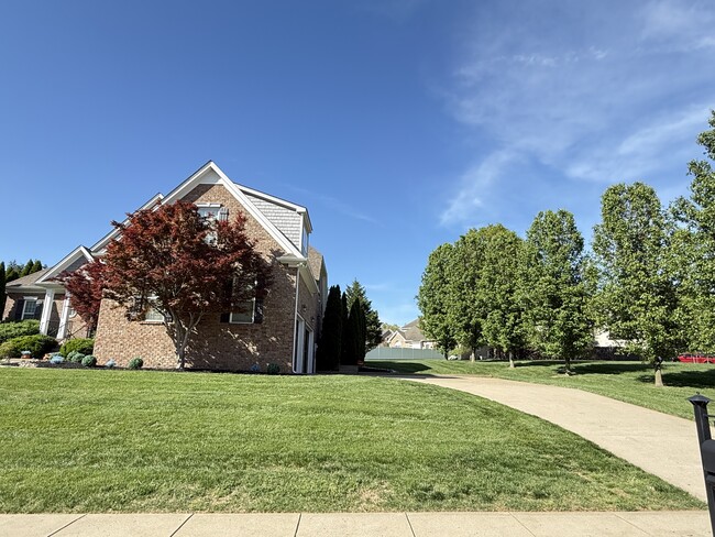 Photo - 260 Cullom Way House