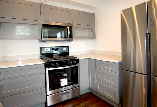 Photo - 4422 Maxwell St