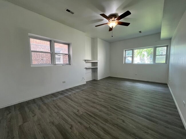 5309 30th Pl Unit 1