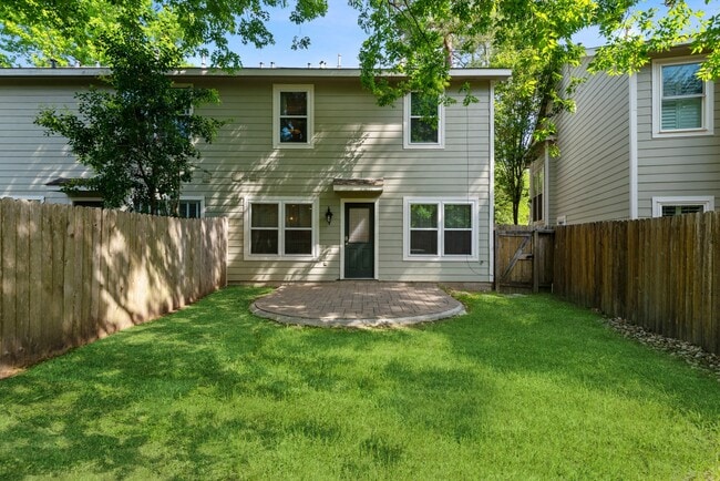 Photo - 35 N Walden Elms Cir