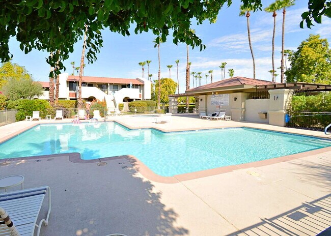 Chic Palm Springs Condo with Modern Granite Touches – Cozy 1 Bed, 1 Bath Retreat!