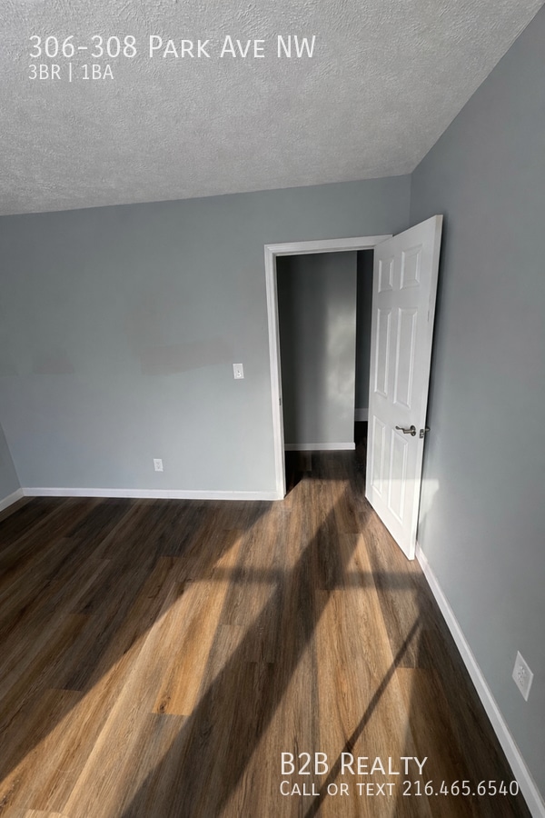 Photo - 306-308 Park Ave NW-