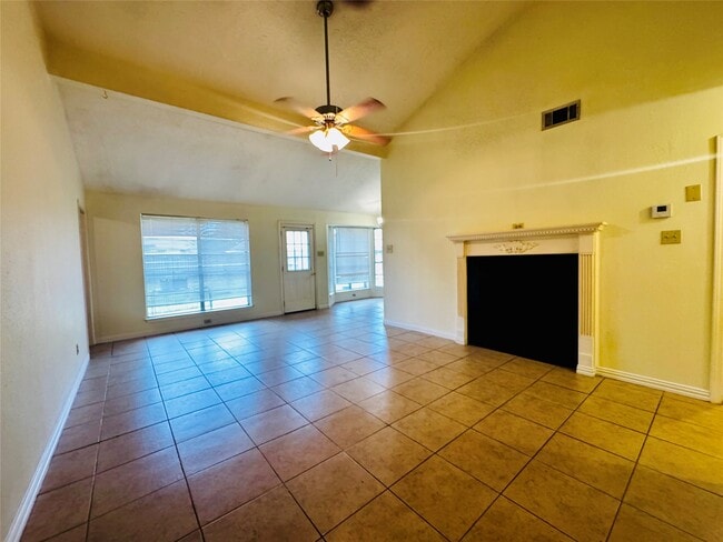 Photo - 17118 Amber Ridge Dr