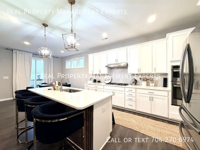 Photo - 194 Winterberry St