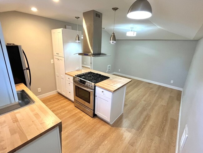 Photo - HOLLJ01 Unidad B