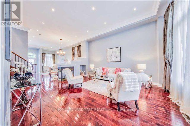 Photo - 135 Rushworth Dr