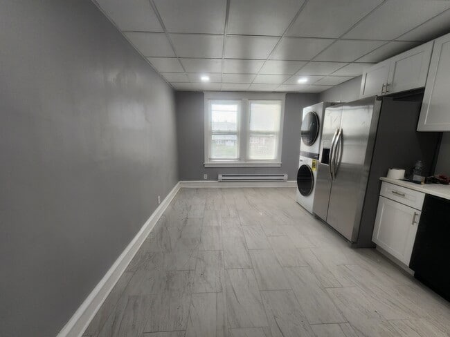 Photo - 247 W Duncannon Ave