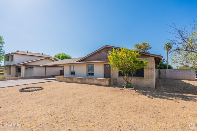 Building Photo - 2019 W Wescott Dr Rental