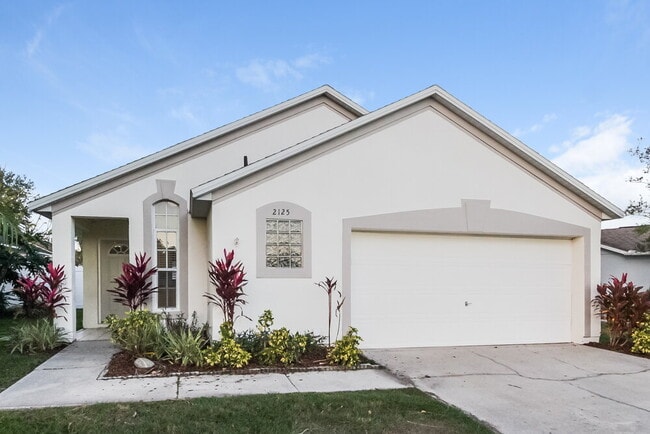 Photo - 2125 Fennell St