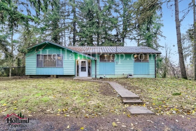 Building Photo - Charming Single-Family Home Near Hillsboro Airport!
