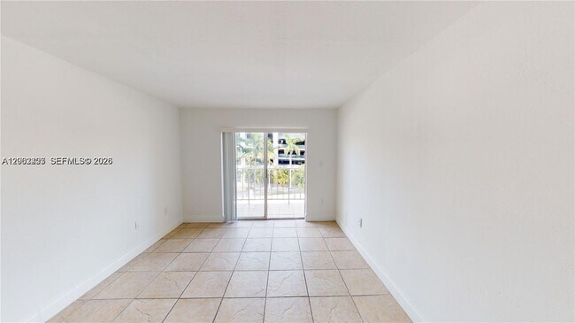 Photo - 453 SW 2nd St Unit 301C