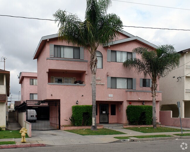 Photo - 11431 Cedar Ave
