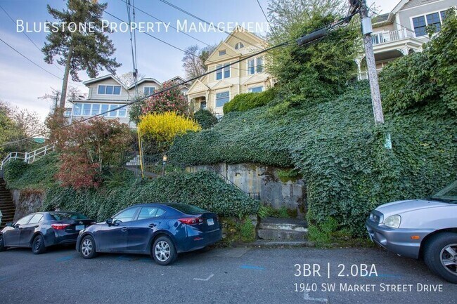 Photo - 1940 SW Market St Dr