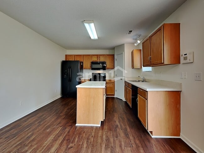 Photo - 808 Topsail Dr