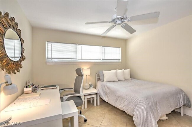 Photo - 424 Broad Ave S Condo Unit H424