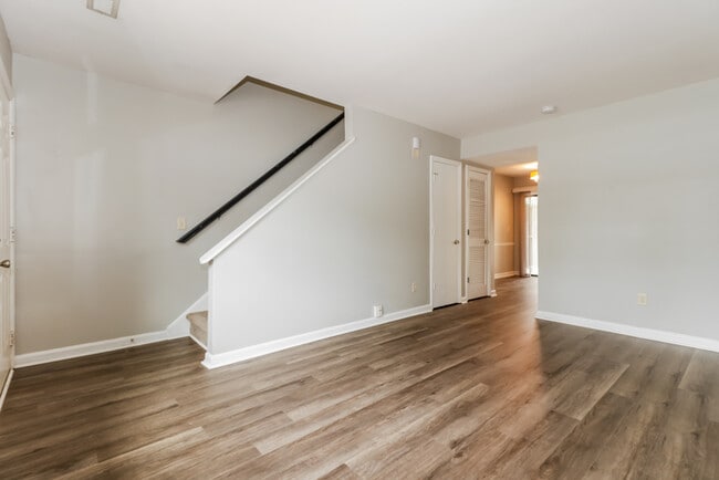 Photo - 835 Von Kolnitz Rd