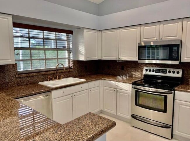 Photo - 1103 Lake Breeze Dr