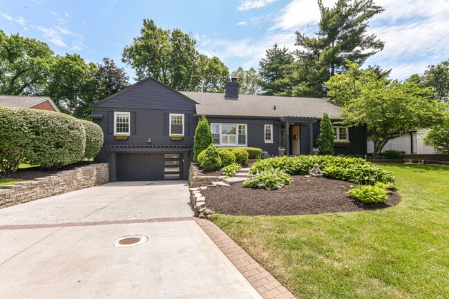 Photo - 5939 Gladden Dr