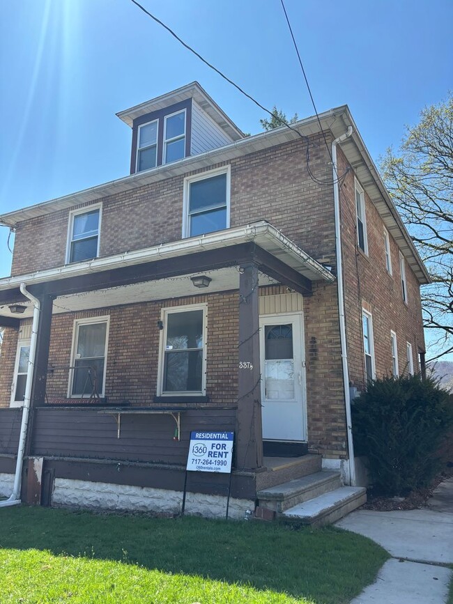 Photo - 2 bed/1 bathroom duplex