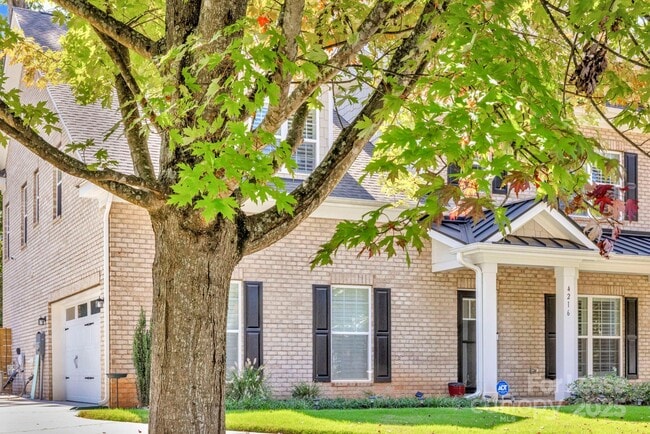 Photo - 4216 McIntyre Ave