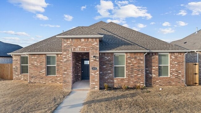 Photo - 4820 W Aurora St