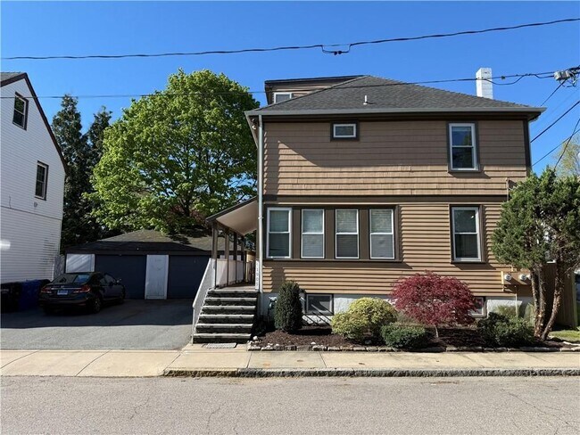 Photo - 21 Slocum St Unit 2