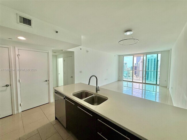 Photo - 55 SE 6th St Unit 3804