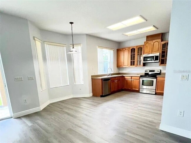 Photo - 12946 Grovehurst Ave