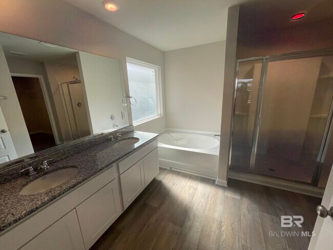 Photo - 205 Burnston Wy