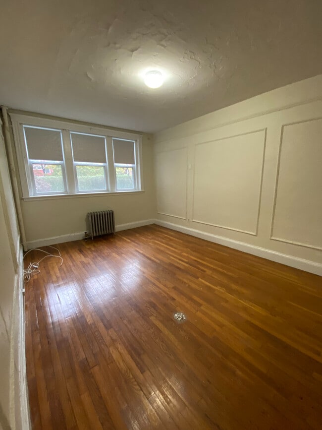 Building Photo - 46 Chiswick Rd Unit 4