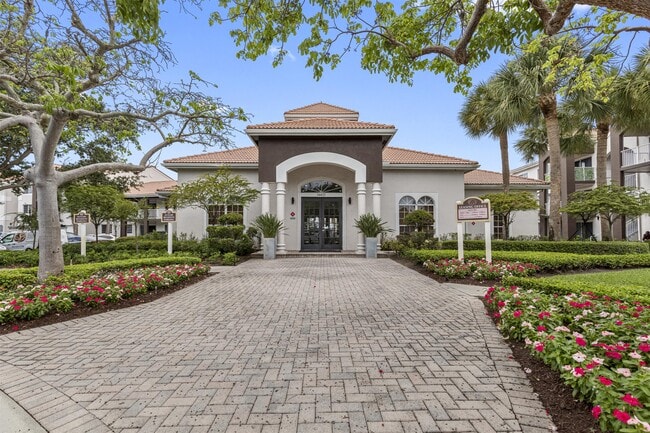 Delray Beach, FL Apartments for rent | The Fountains at Delray Luxury Apartments