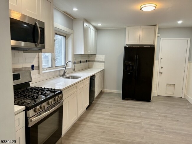 Photo - 227 N 15th St