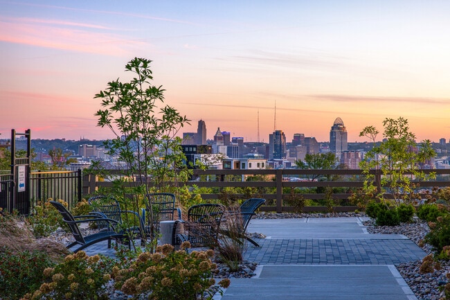 Photo - Tapestry Ridge