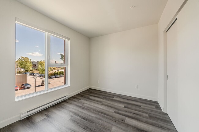 Photo - 205 Blvd. Marcel-Laurin Unité 508