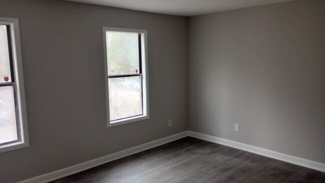 Photo - 679 Burnt Creek Dr NW