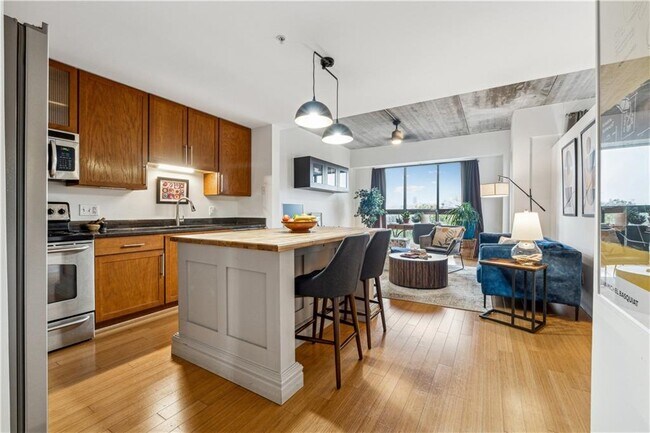 Photo - 563 Memorial Dr SE Condo Unit 511